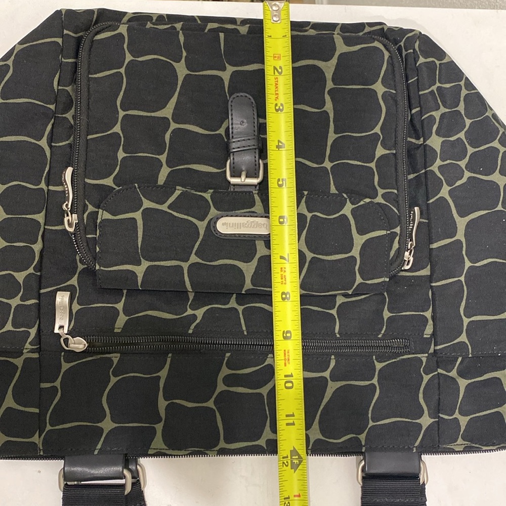 Baggallini Town Tote- Solid Nylon Crinkle,Black A… - image 4